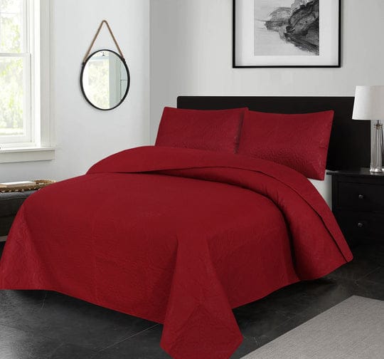 Maroon Plain- Summer BEDSPREAD Set (Light Filling)