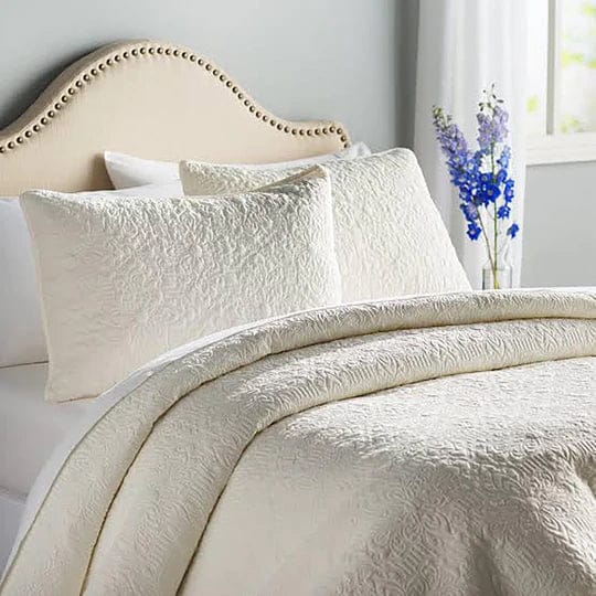 Plain BEDSPREAD 3pcs Set - OFF WHITE (Light Filling)